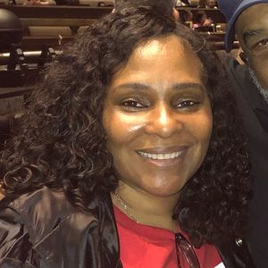 Meet your Posher, Loren